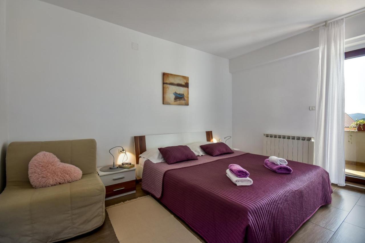 Apartman Grabar Roč Exterior foto